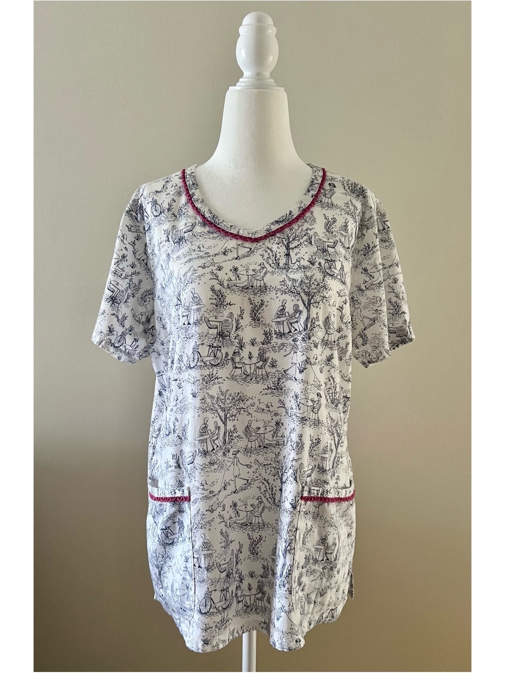 [Cherokee] White Café Print Scrub Top